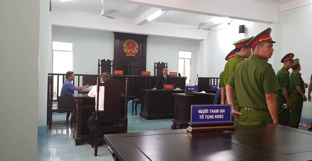 Bị cáo Nguyễn Hữu Linh kháng cáo kêu oan - 4 Bị cáo Nguyễn Hữu Linh kháng cáo kêu oan - 4