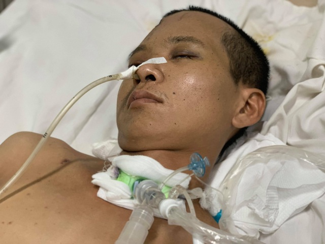 Người đàn bà nghèo gật đầu bán thận để lấy tiền cứu chồng - 7 Người đàn bà nghèo gật đầu bán thận để lấy tiền cứu chồng - 7
