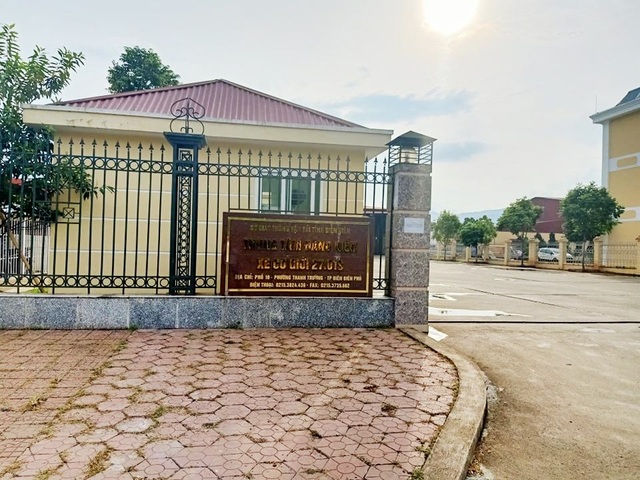 Công an vào cuộc vụ doanh nghiệp làm giả số khung số máy lô xe khách - 3 Công an vào cuộc vụ doanh nghiệp làm giả số khung số máy lô xe khách - 3