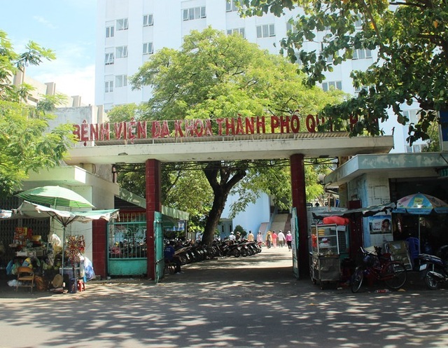 Bé sơ sinh nặng 4,4 kg tử vong tại bệnh viện nghi do sặc sữa - 1 Bé sơ sinh nặng 4,4 kg tử vong tại bệnh viện nghi do sặc sữa - 1
