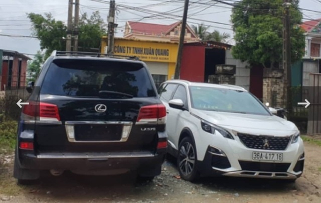 Vụ côn đồ phá cổng làng bị dân bao vây: Liên quan mỏ đất gây ô nhiễm - 3 Vụ côn đồ phá cổng làng bị dân bao vây: Liên quan mỏ đất gây ô nhiễm - 3