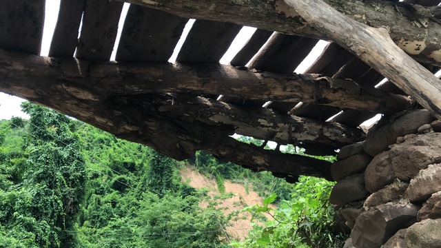 Na Kho khao khát một cây cầu giữa đại ngàn heo hút - 12 Na Kho khao khát một cây cầu giữa đại ngàn heo hút - 12