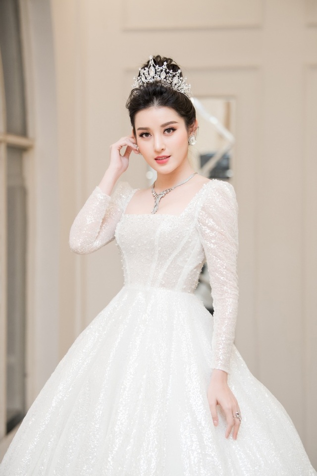 Á hậu Huyền My bất ngờ tuyên bố “đi lấy chồng” - 8 Á hậu Huyền My bất ngờ tuyên bố “đi lấy chồng” - 8