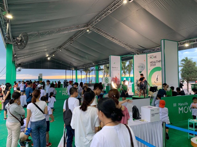 Sống năng động, tích cực cùng Manulife Việt Nam - 3 Sống năng động, tích cực cùng Manulife Việt Nam - 3