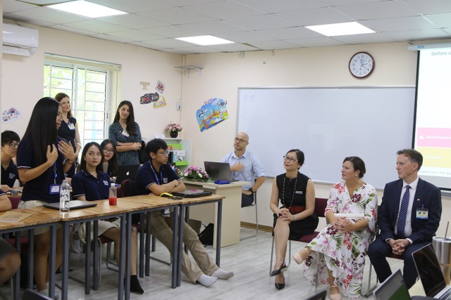 Phu nhân Thủ tướng Úc tham gia giờ đọc sách với học sinh Việt Nam - 3