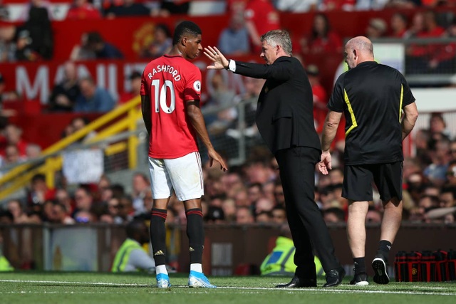 Những khoảnh khắc trong trận thua tệ hại của Man Utd trước Crystal Palace - 11 Những khoảnh khắc trong trận thua tệ hại của Man Utd trước Crystal Palace - 11