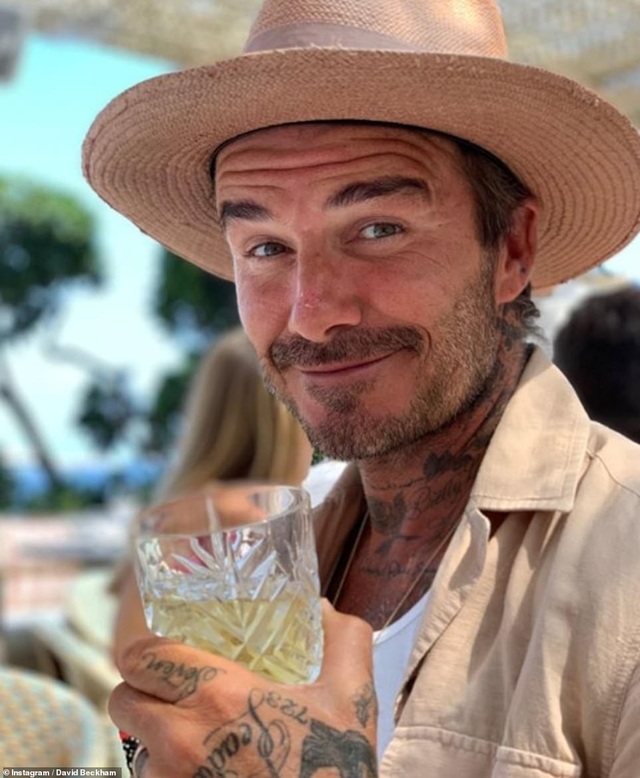 Ngưỡng mộ với hạnh phúc của gia đình David Beckham - 12 Ngưỡng mộ với hạnh phúc của gia đình David Beckham - 12
