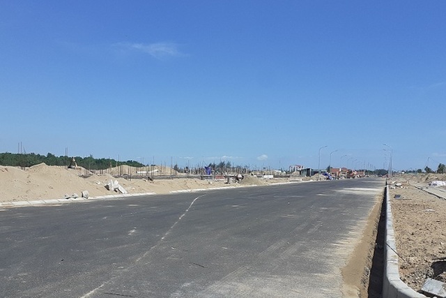 Đất vàng ven biển Hà Tĩnh, kẻ bỏ hoang, người không có cơ hội - 6 Đất vàng ven biển Hà Tĩnh, kẻ bỏ hoang, người không có cơ hội - 6