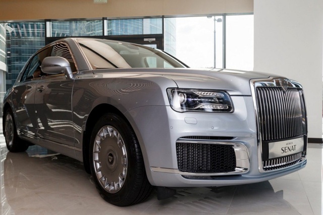 Rolls-Royce của nước Nga chốt giá tương đương hơn 6 tỉ đồng - 1