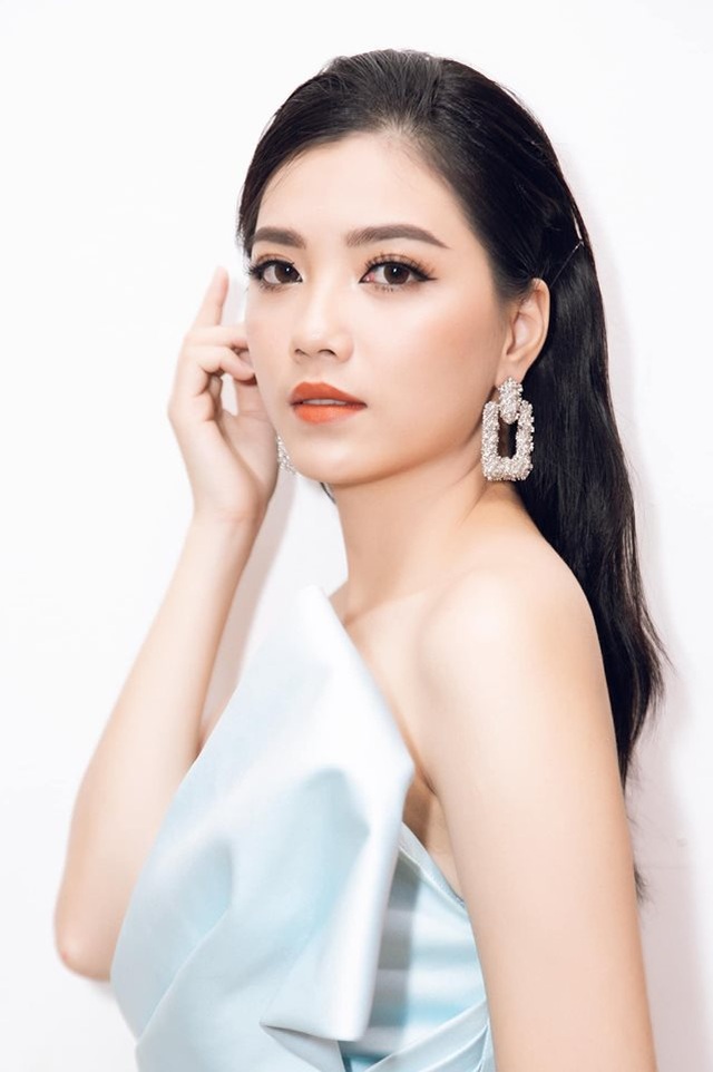 Thí sinh Hoa hậu Hoàn vũ Việt Nam từng sợ hãi chụp ảnh bikini sexy - 2 Thí sinh Hoa hậu Hoàn vũ Việt Nam từng sợ hãi chụp ảnh bikini sexy - 2