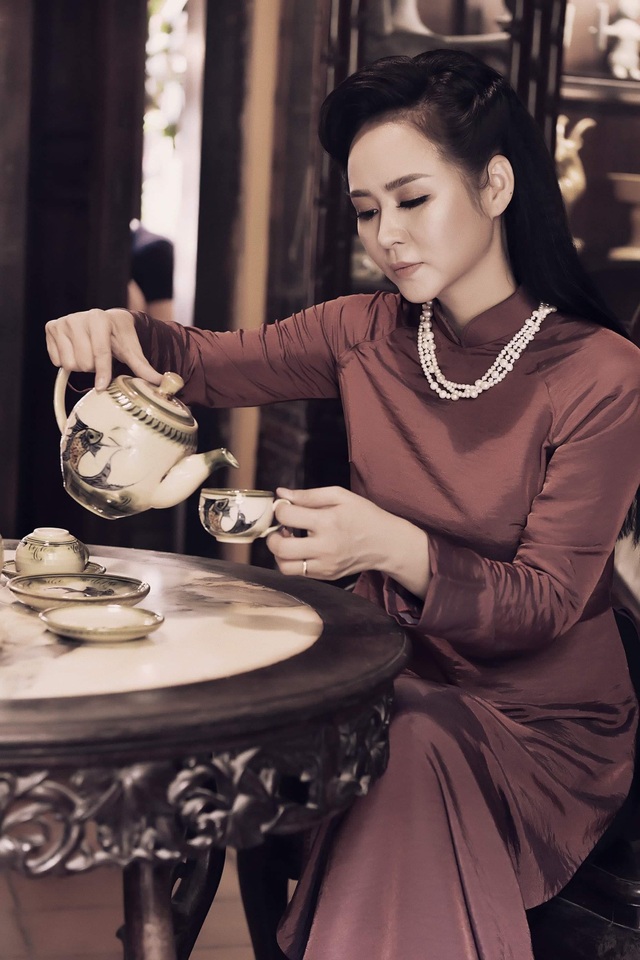 Nữ hoàng Hoa hồng Bùi Thanh Hương và khát vọng lưu giữ văn hóa Việt trong tà áo dài - 4