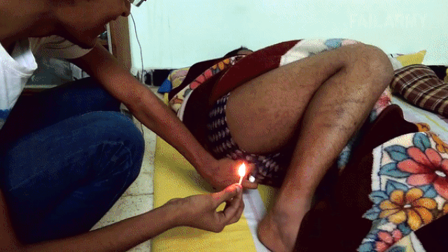 Những khoảnh khắc bi hài chỉ vì đám bạn “trời đánh” - 1 Những khoảnh khắc bi hài chỉ vì đám bạn “trời đánh” - 1
