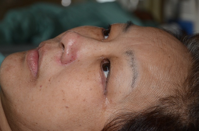 Nhờ bạn đọc giúp đỡ đứa con nhặt của người mẹ ung thư đã được đến trường - 2 Nhờ bạn đọc giúp đỡ đứa con nhặt của người mẹ ung thư đã được đến trường - 2