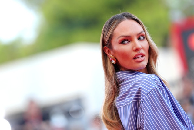 Candice Swanepoel mặc áo quên quần dự LHP Venice - 1 Candice Swanepoel mặc áo quên quần dự LHP Venice - 1