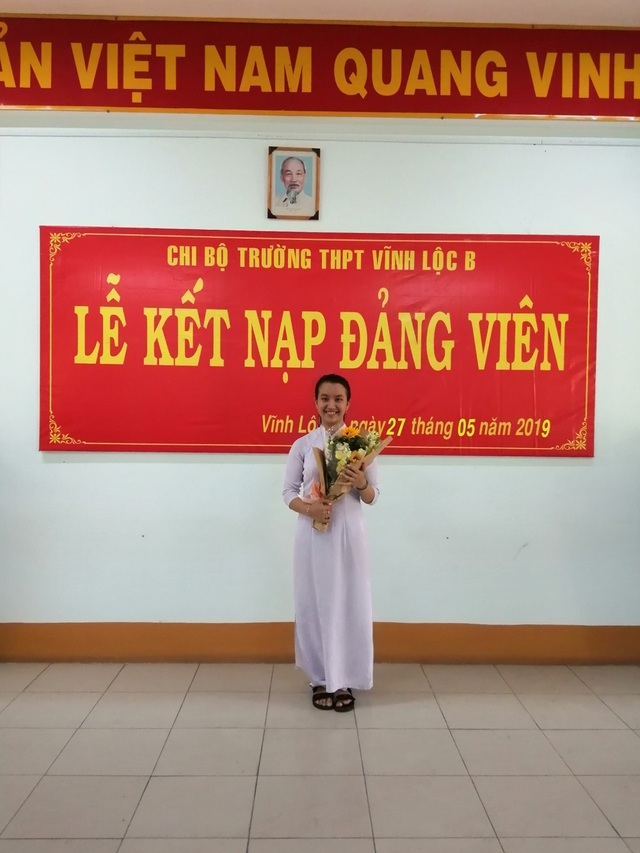 Nữ Đảng viên tuổi 18 luôn có thành tích học tập dẫn đầu toàn trường - 3