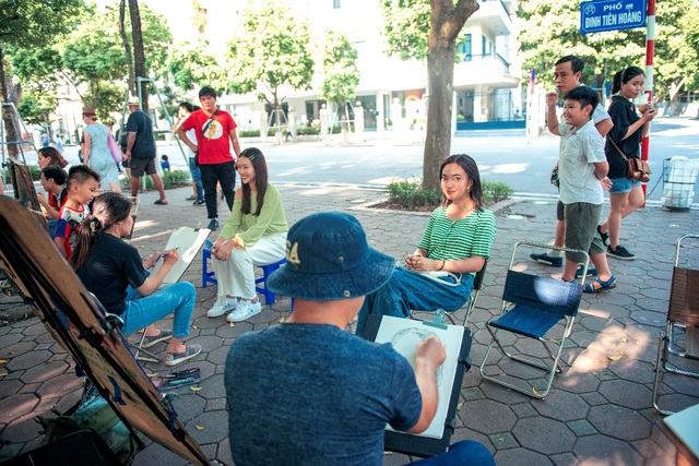 Châu Bùi, Khả Ngân trổ tài làm bánh cuốn “siêu to khổng lồ” tại chương trình City Girls - 7 Châu Bùi, Khả Ngân trổ tài làm bánh cuốn “siêu to khổng lồ” tại chương trình City Girls - 7