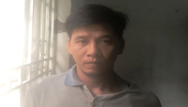 Đánh công an ở Phú Yên, ngư dân xuống tàu cá trốn truy nã bị bắt ở Đà Nẵng - 1 Đánh công an ở Phú Yên, ngư dân xuống tàu cá trốn truy nã bị bắt ở Đà Nẵng - 1