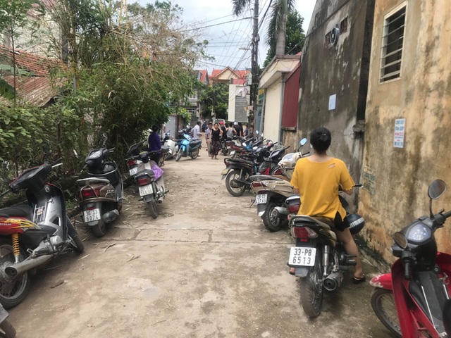 Hà Nội: Nghi án anh trai truy sát cả nhà em, 2 người chết, 3 người nguy kịch - 3 Hà Nội: Nghi án anh trai truy sát cả nhà em, 2 người chết, 3 người nguy kịch - 3