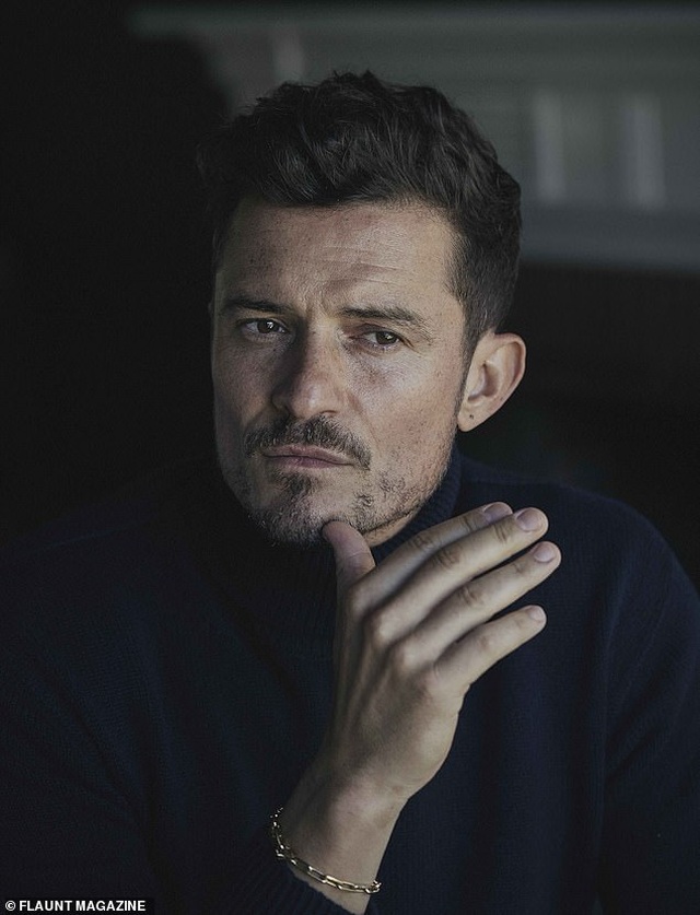 Orlando Bloom khoe vẻ đẹp nam tính và hạnh phúc an yên ở tuổi 40 - Ảnh minh hoạ 12