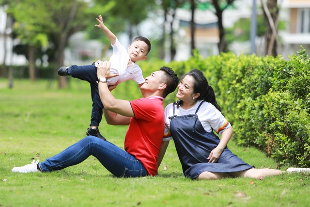 Quốc Cơ báo tin bà xã có bầu - 2 Quốc Cơ báo tin bà xã có bầu - 2