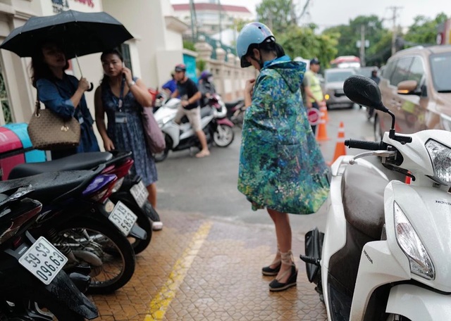 Sau ly hôn chồng ngoại quốc, cuộc sống của diva Hồng Nhung giản dị bất ngờ - 5 Sau ly hôn chồng ngoại quốc, cuộc sống của diva Hồng Nhung giản dị bất ngờ - 5