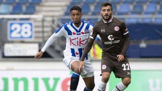CLB Heerenveen từ chối hậu vệ của MU để mua… Văn Hậu CLB Heerenveen từ chối hậu vệ của MU để mua… Văn Hậu