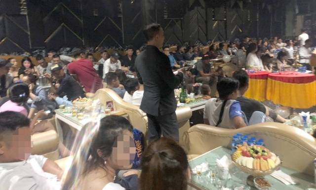 Hàng chục người dương tính với ma túy trong quán bar ở Sài Gòn - 1 Hàng chục người dương tính với ma túy trong quán bar ở Sài Gòn - 1