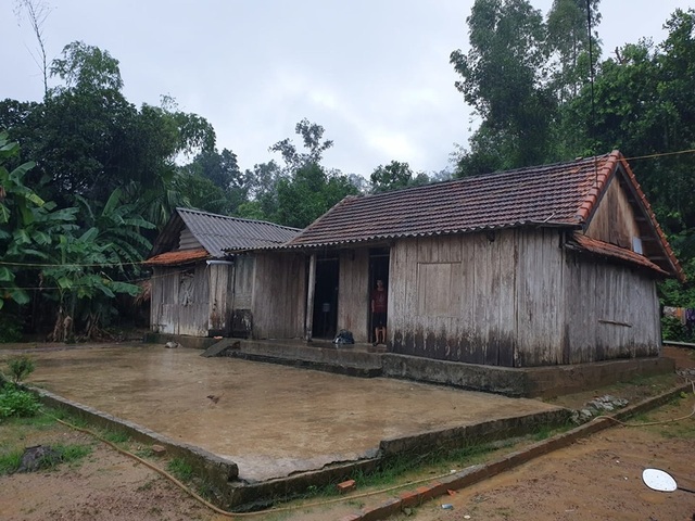 Bạn đọc giúp đỡ người mẹ lưng gù... gần 90 triệu đồng để nuôi con bạo bệnh - 2 Bạn đọc giúp đỡ người mẹ lưng gù... gần 90 triệu đồng để nuôi con bạo bệnh - 2