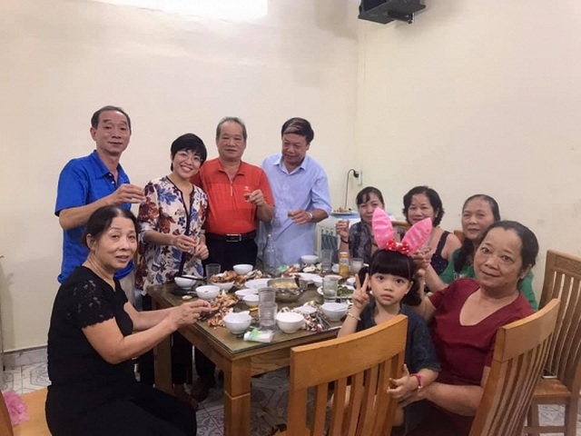 Diễn viên Việt Trinh hạnh phúc bên con trai trong kỳ nghỉ lễ - 16 Diễn viên Việt Trinh hạnh phúc bên con trai trong kỳ nghỉ lễ - 16