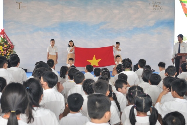 Học sinh “lên kinh ứng thí” trong ngày khai giảng - 6 Học sinh “lên kinh ứng thí” trong ngày khai giảng - 6