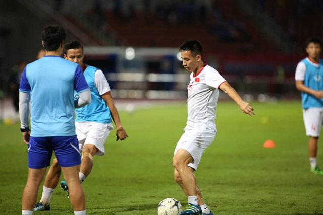 Thái Lan 0-0 Việt Nam (Hiệp 1): Người Thái ép sân - Ảnh minh hoạ 23