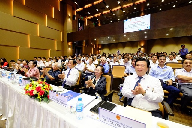 Đại học là trung tâm xây dựng tài nguyên giáo dục mở đáp ứng yêu cầu học tập của người lớn - 1 Đại học là trung tâm xây dựng tài nguyên giáo dục mở đáp ứng yêu cầu học tập của người lớn - 1