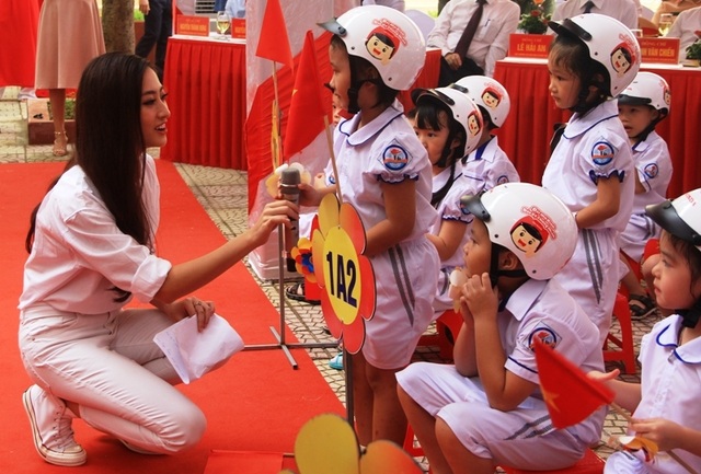 “Giữ trọn ước mơ” cho gần 2 triệu học sinh lớp 1 - 8 “Giữ trọn ước mơ” cho gần 2 triệu học sinh lớp 1 - 8
