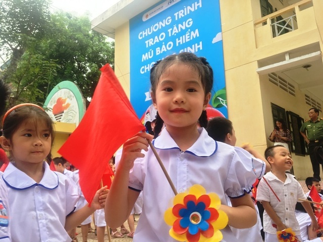 “Giữ trọn ước mơ” cho gần 2 triệu học sinh lớp 1 - 4 “Giữ trọn ước mơ” cho gần 2 triệu học sinh lớp 1 - 4