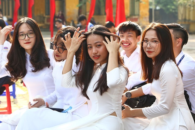 Trường THPT Chu Văn An công bố chứng nhận ID Trường thành viên Cambridge trong lễ khai giảng - 9 Trường THPT Chu Văn An công bố chứng nhận ID Trường thành viên Cambridge trong lễ khai giảng - 9