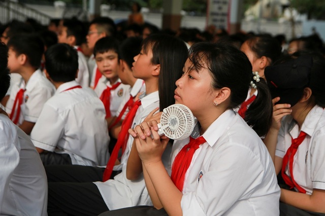 Khai giảng đầu tiên ở nhà mới của ngôi trường từng 60 năm học nhờ trong đình - 12 Khai giảng đầu tiên ở nhà mới của ngôi trường từng 60 năm học nhờ trong đình - 12