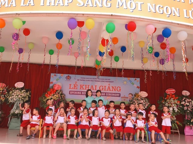 Học trò cả nước náo nức khai giảng năm học mới - 37 Học trò cả nước náo nức khai giảng năm học mới - 37