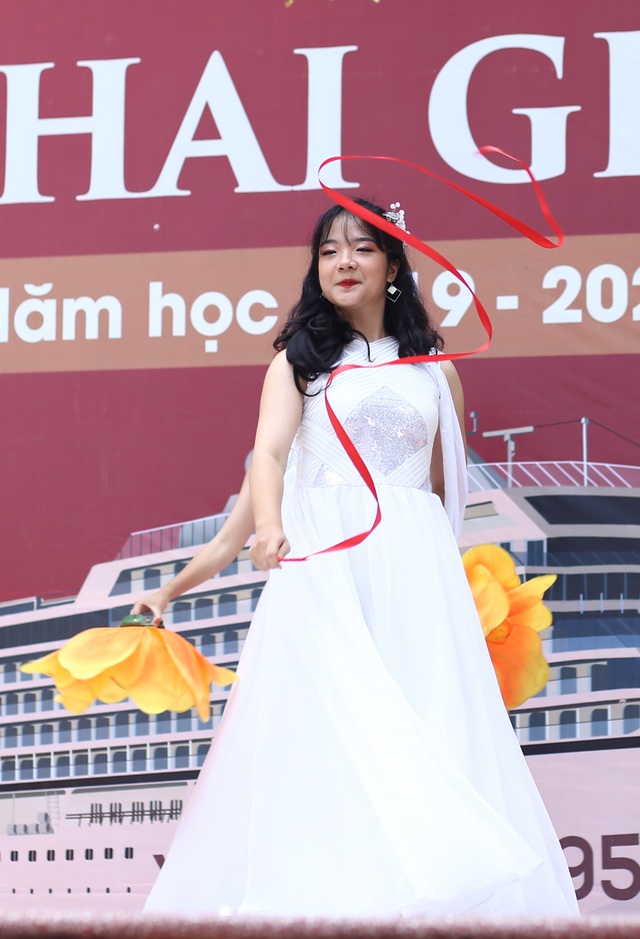 Nữ sinh Hà thành trong tà áo dài trắng gây thương nhớ ngày khai giảng - 7 Nữ sinh Hà thành trong tà áo dài trắng gây thương nhớ ngày khai giảng - 7