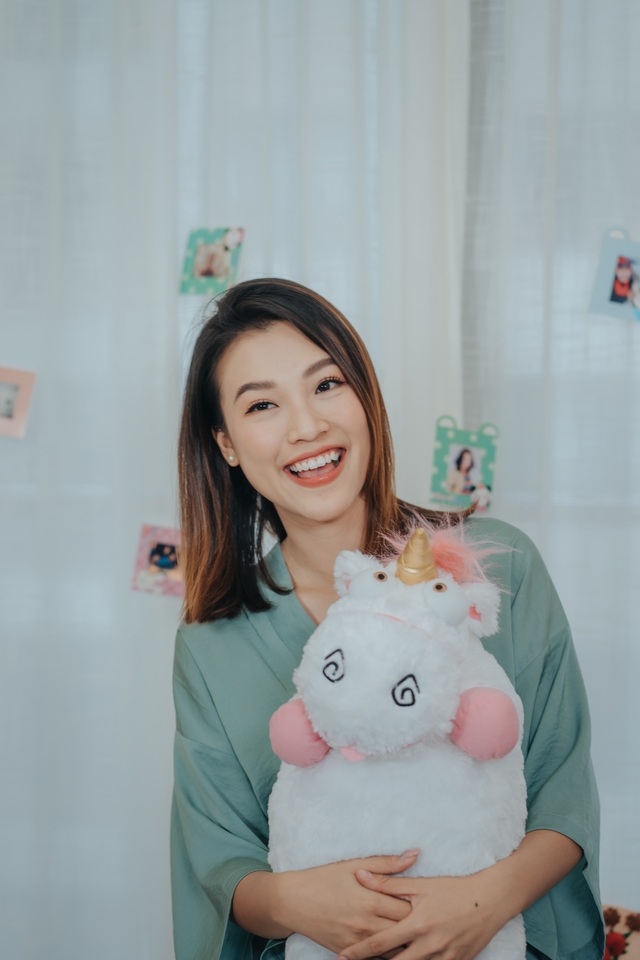 Á hậu Hoàng Oanh tiết lộ chuyện bị quỵt tiền lương đầu tiên trong đời - 3 Á hậu Hoàng Oanh tiết lộ chuyện bị quỵt tiền lương đầu tiên trong đời - 3