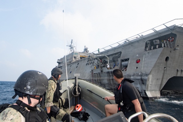 Dàn tàu chiến phô diễn sức mạnh trong diễn tập hàng hải Mỹ - ASEAN - Ảnh minh hoạ 7