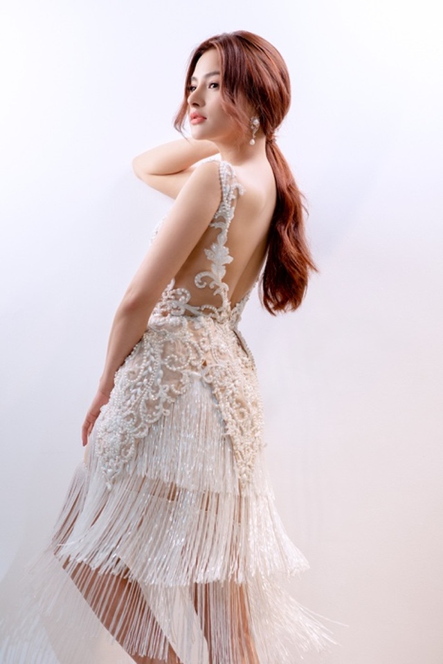Vũ Thu Phương tuyên bố trở lại với nghệ thuật sau 8 năm vắng bóng - 7 Vũ Thu Phương tuyên bố trở lại với nghệ thuật sau 8 năm vắng bóng - 7