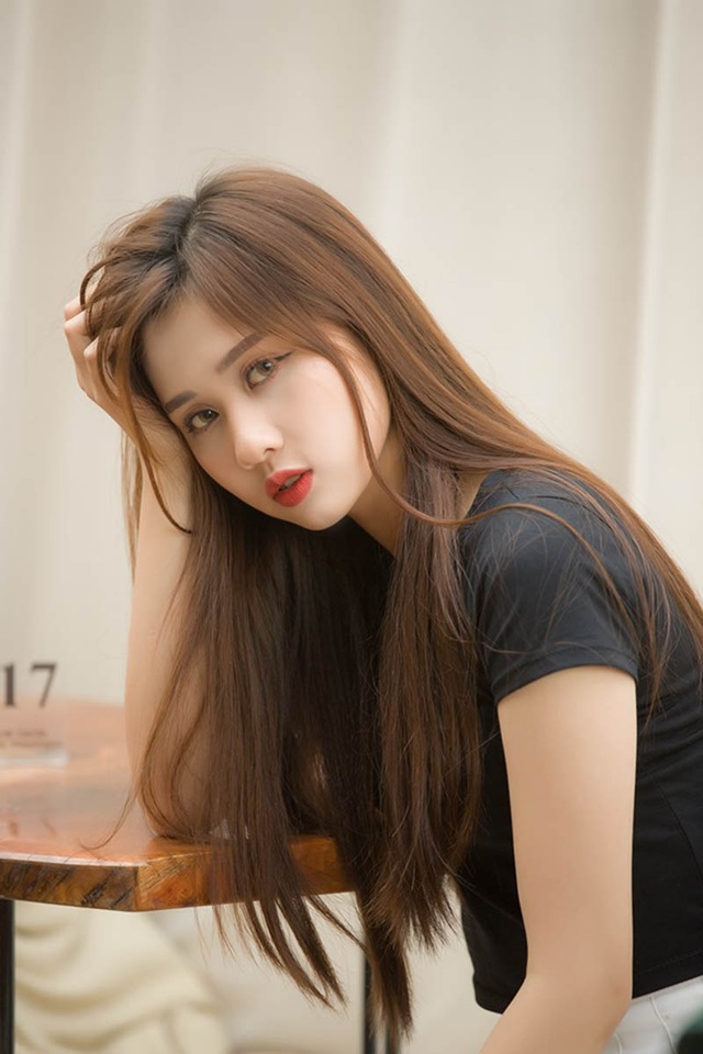 Thiếu nữ Hà thành sở hữu nụ cười răng khểnh duyên dáng - 3 Thiếu nữ Hà thành sở hữu nụ cười răng khểnh duyên dáng - 3