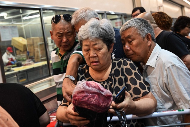 Giá thịt lợn Trung Quốc làm cho người tiêu dùng sợ hãi và bất mãn tăng vọt - 1