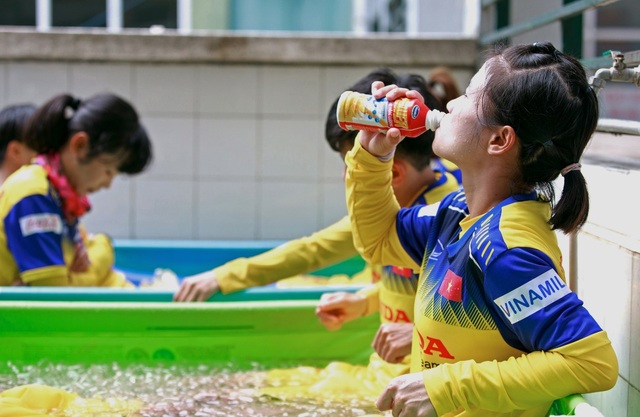 Bật mí dinh dưỡng vàng cùng đội tuyển bóng đá nữ quốc gia giành cúp vô địch Đông Nam Á 2019 - 3 Bật mí dinh dưỡng vàng cùng đội tuyển bóng đá nữ quốc gia giành cúp vô địch Đông Nam Á 2019 - 3
