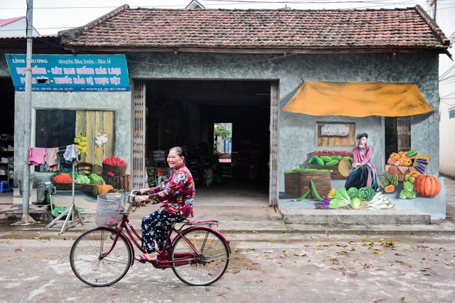 Bích họa lạ lẫm ở làng nông nghiệp ngoại thành Hà Nội - 4 Bích họa lạ lẫm ở làng nông nghiệp ngoại thành Hà Nội - 4