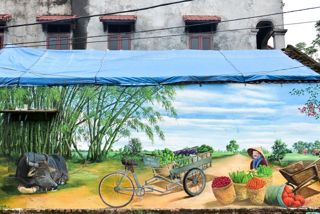 Bích họa lạ lẫm ở làng nông nghiệp ngoại thành Hà Nội - 7 Bích họa lạ lẫm ở làng nông nghiệp ngoại thành Hà Nội - 7