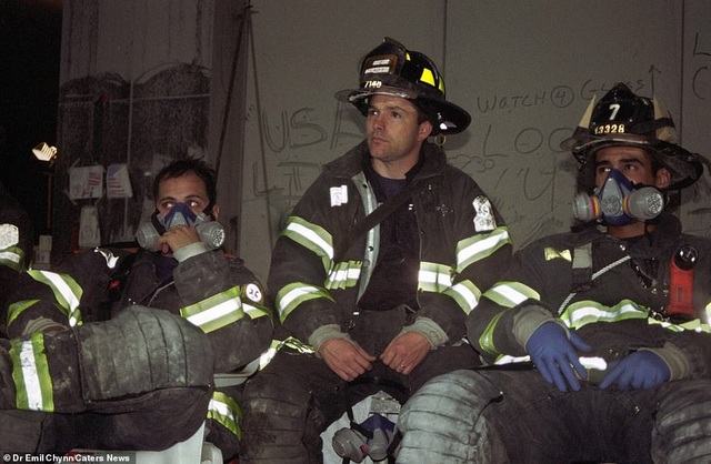Hình ảnh lần đầu công bố về hiện trường thảm khốc vụ khủng bố 11/9 - 9
