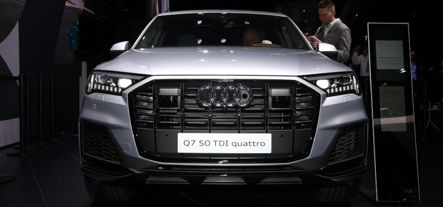 Diện kiến Audi Q7 phiên bản nâng cấp - 13 Diện kiến Audi Q7 phiên bản nâng cấp - 13