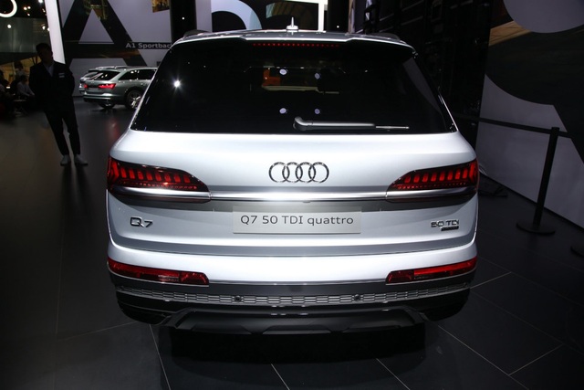 Diện kiến Audi Q7 phiên bản nâng cấp - 17 Diện kiến Audi Q7 phiên bản nâng cấp - 17