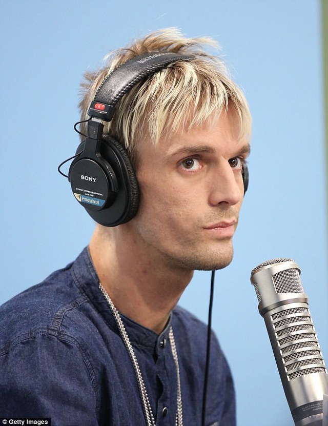 Aaron Carter thừa nhận mắc bệnh tâm thần phân liệt - 7 Aaron Carter thừa nhận mắc bệnh tâm thần phân liệt - 7